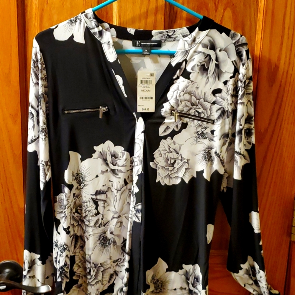 International Concepts top